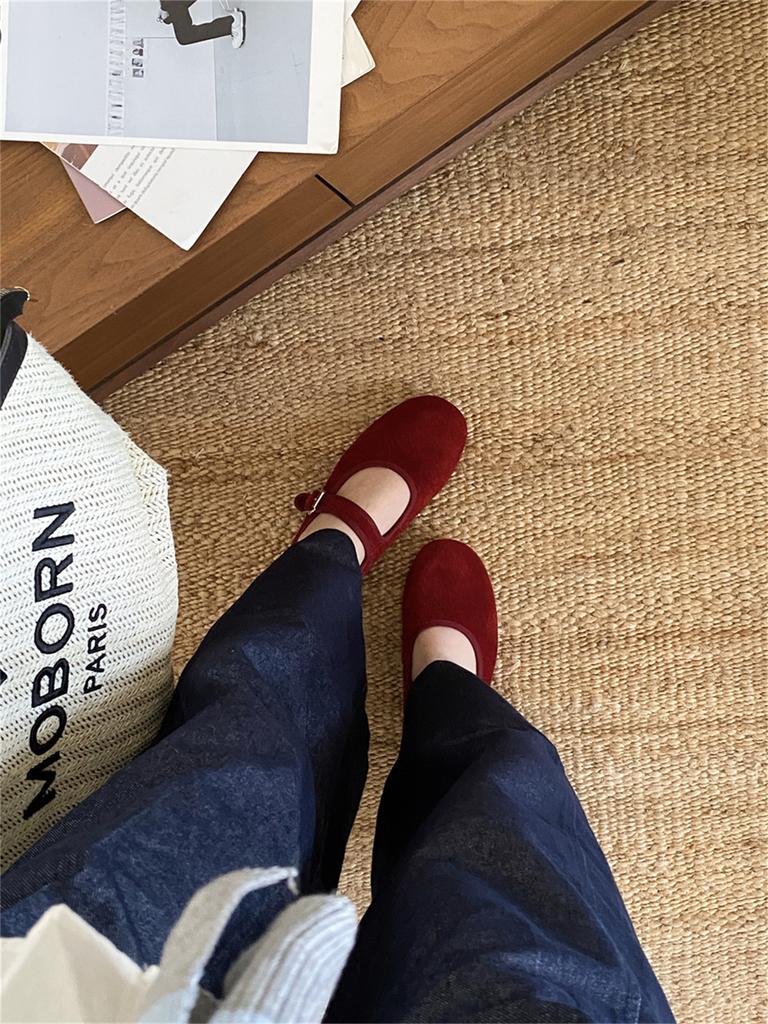 2025 Herbst neue Retro Ein-Wort mit runder Spitze Mary Jane Schuhe Damen vielseitige weiche Sohle flacher Ausschnitt einzelne Schuhe Damen