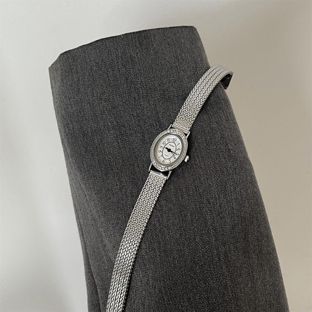 Vintage Design Hodinky Dámské Niche Oválný Malý Ciferník Řemínek Hodinky Dámské Quartz Hodinky