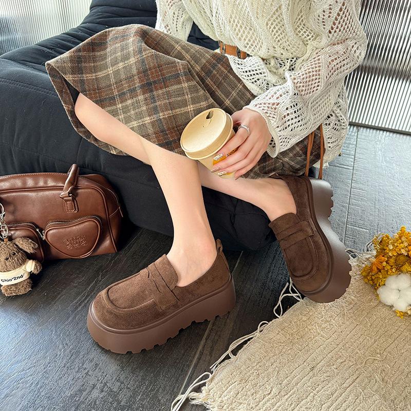 Sports Fashion Temperament Small Leather Shoes Women's 2025 New Spring Korean Version French Retro Fashion Loafers