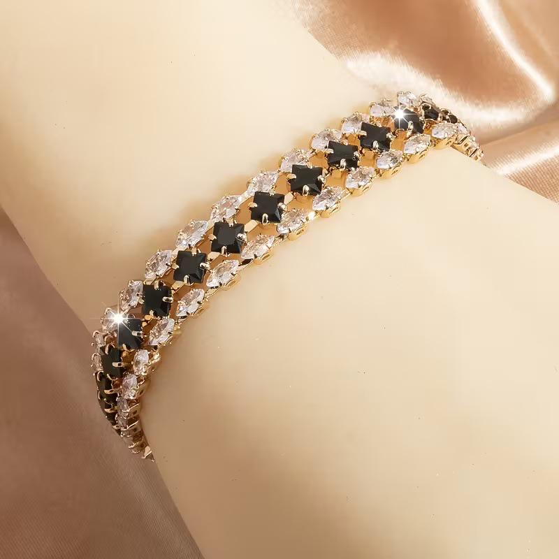 Personalized Retro Colorful Zirconia Diamond Bracelet for Women - 2026 High-End Niche Design, Versatile Temperament Jewelry.