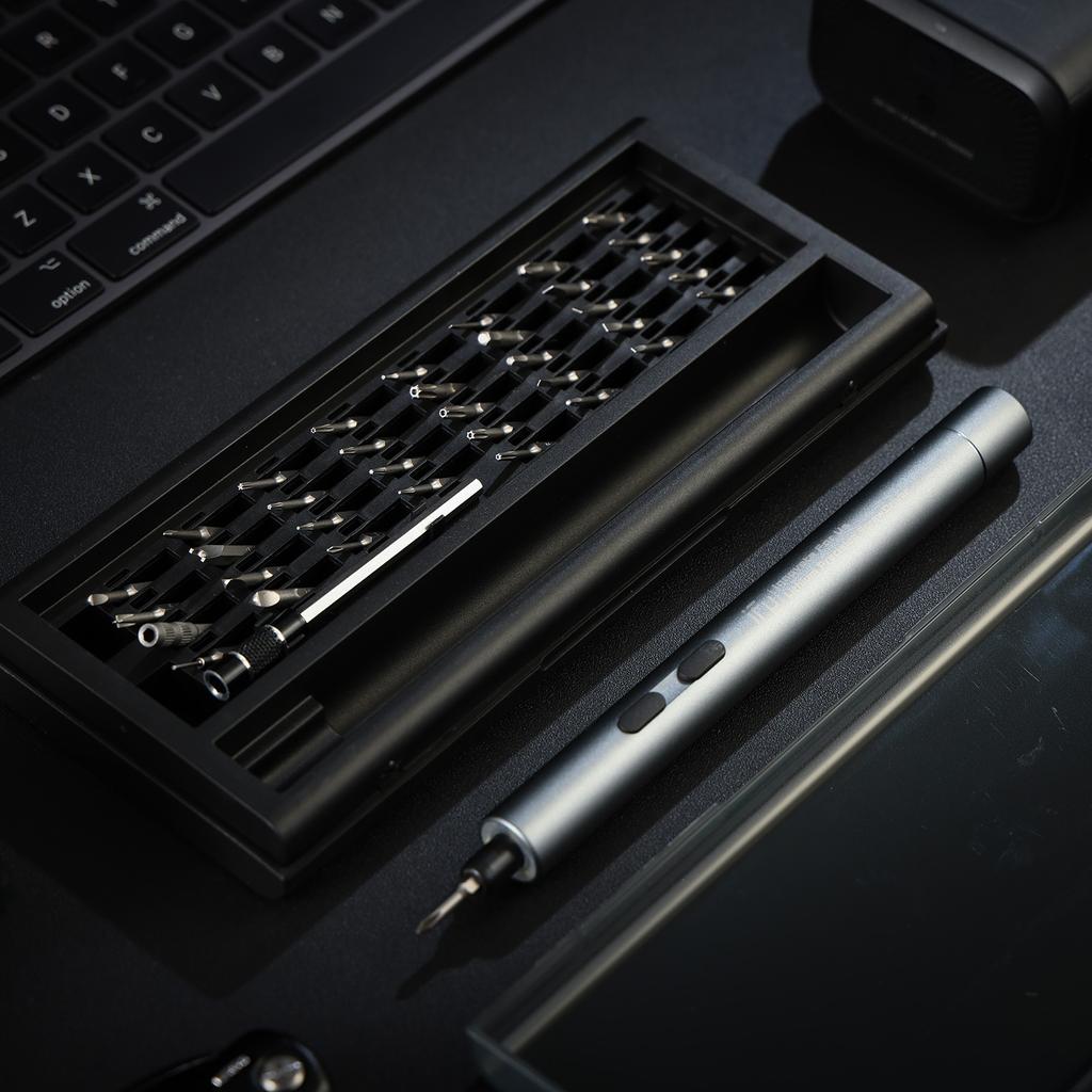 iFu D2Plus Lithium Electric Screwdriver Kit Mini Portable Power/Manual Screw Driver Bit Repairing