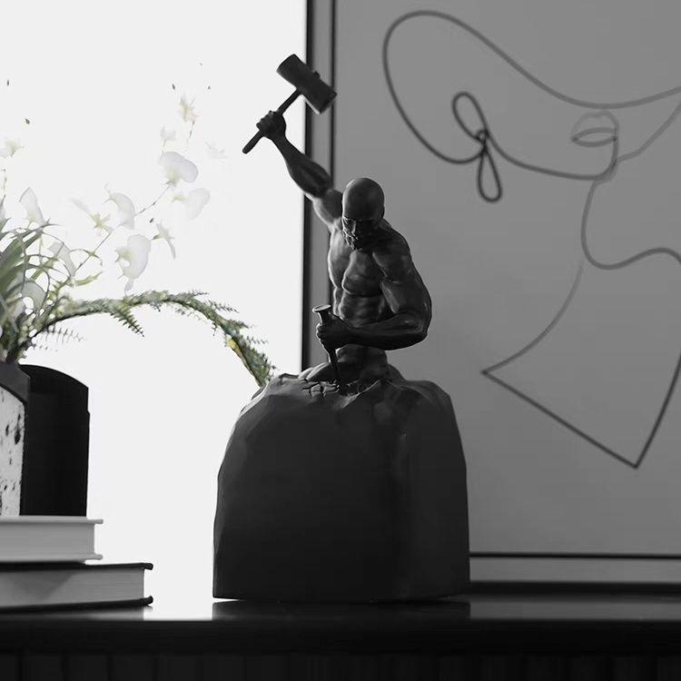 36cm Rzeźba Człowieka, Który Sam Się Stworzył Famous Self Made Man Statues Odlewy Rzemiosło Artystyczne Do Dekoracji Domu Ogrodu Ornamenty Kolekcje