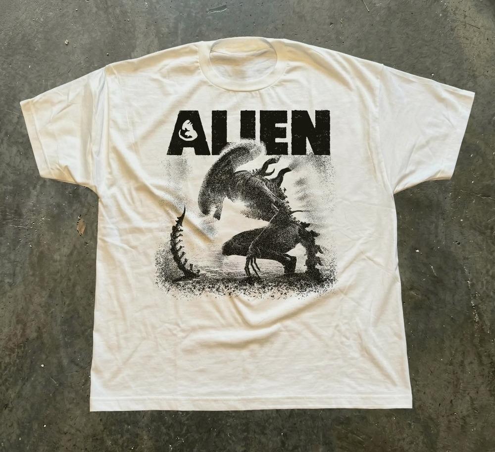 Alien Movie Graphic Print Unisex T Shirt Retro Xenomorph Monster Art Crew Neck Short Sleeve Casual Streetwear Tee for Men Women Daily Summer Wear