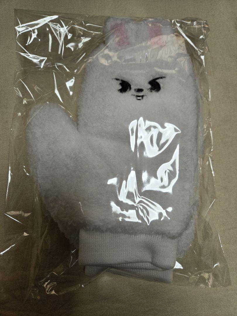 

[Б/У] Перчатки Рено Ливит Stray Kids Доминируют