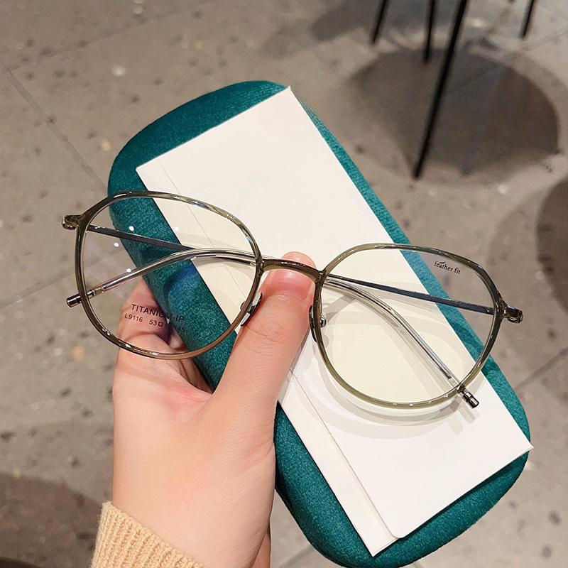 Простая коричневая титановая оправа Tr90 — фото 4