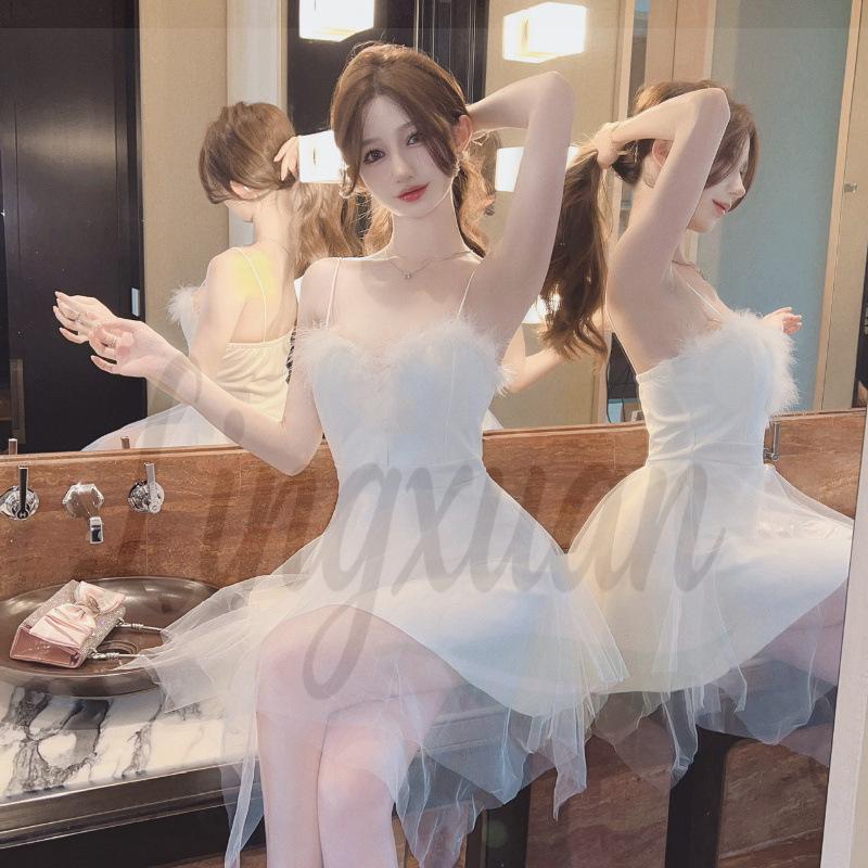 Sultry Mesh Deep V Fur Collar A-line Dress with Irregular Hem Extra Large белый