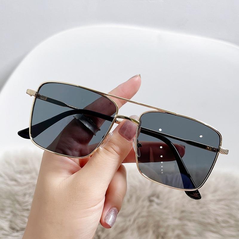 Rectangle Metal Frame Gradient Sunglasses Eyeglasses Colour Sunglasses for Women/Men
