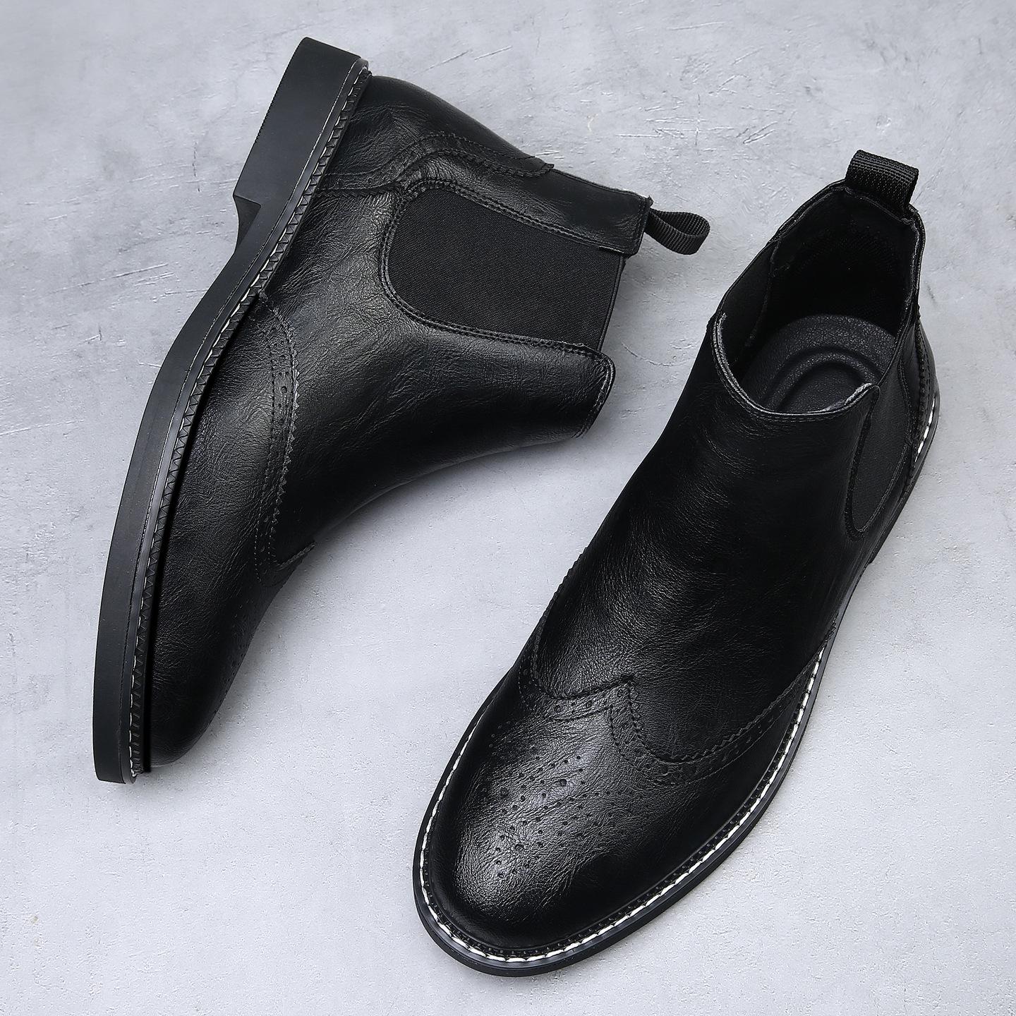 

Brock engraved men s boots leather casual Chelsea boots men s trend Martin boots retro British velvet cotton boots 39