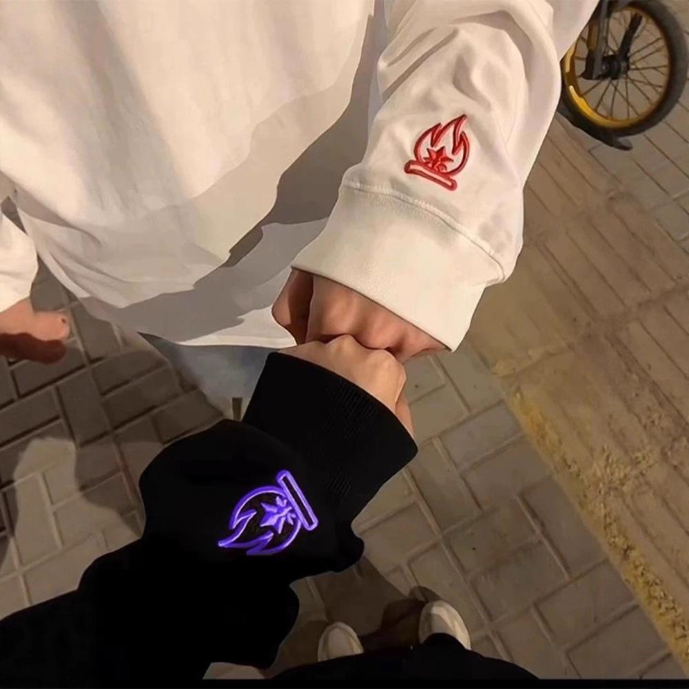 Unisex bluza z haftem płomienia - jesienno-zimowa koszulka z długim rękawem, luźny krój, warstwa bazowa