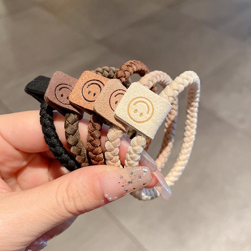 

Эластичные женские резинки для волос 2025: Прочные высокоэластичные резинки для хвоста