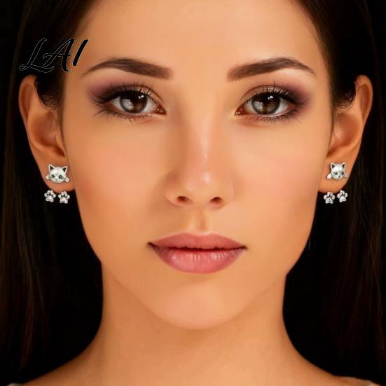 Exquisite Metal Texture Studs 1 Pair Cute Funny Cat Earrings for Women Teens Girls Minimalist Versatile Jewelry Mini Animal Stud Earrings Statement