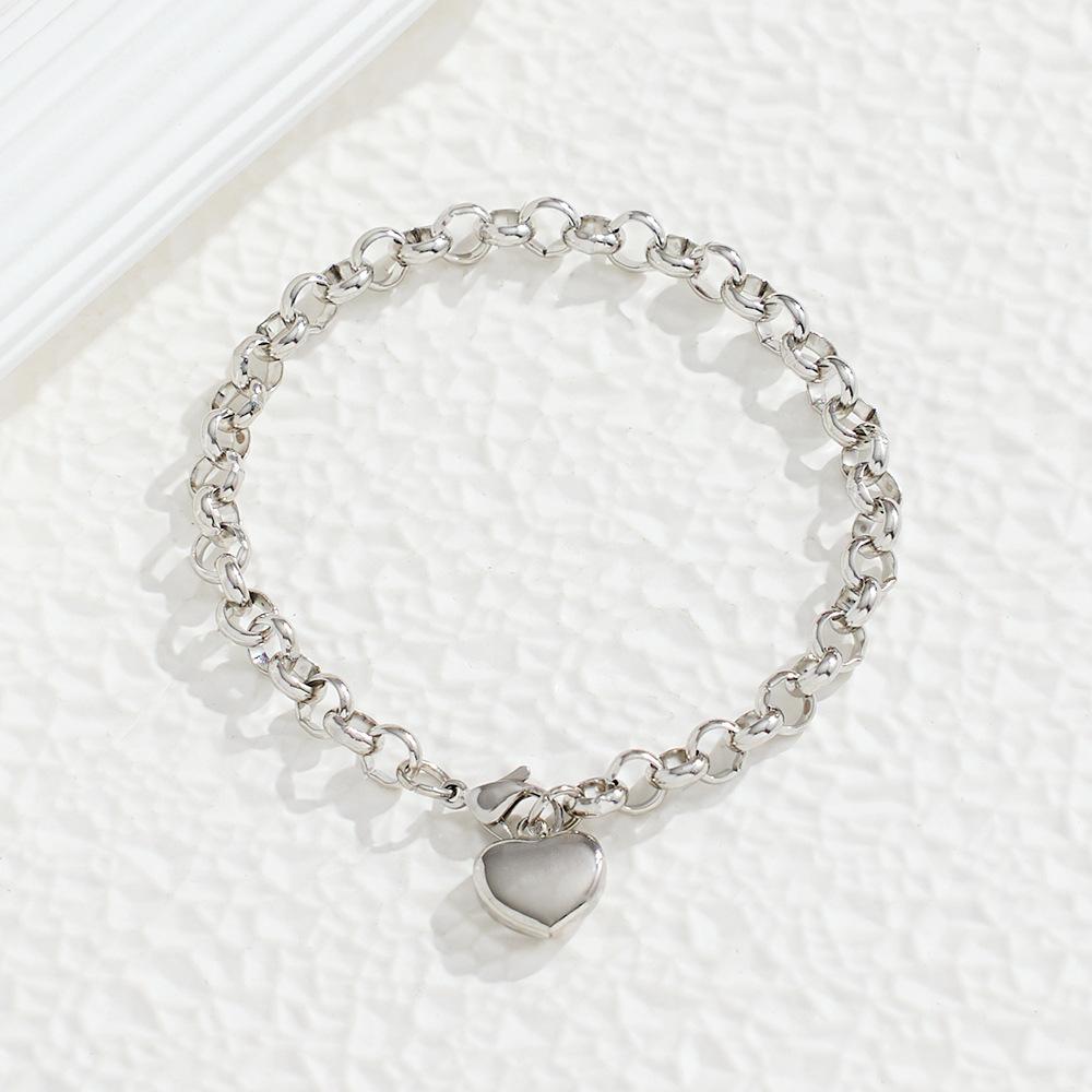 Heart-Shaped 18K Gold Plated Stainless Steel Bracelet - Simple Fashion Design