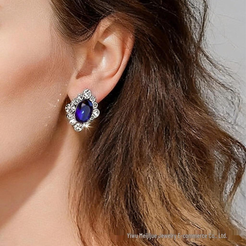 2025 Elegant Sapphire Blue Geometric Women's Ear Cuff Earrings
