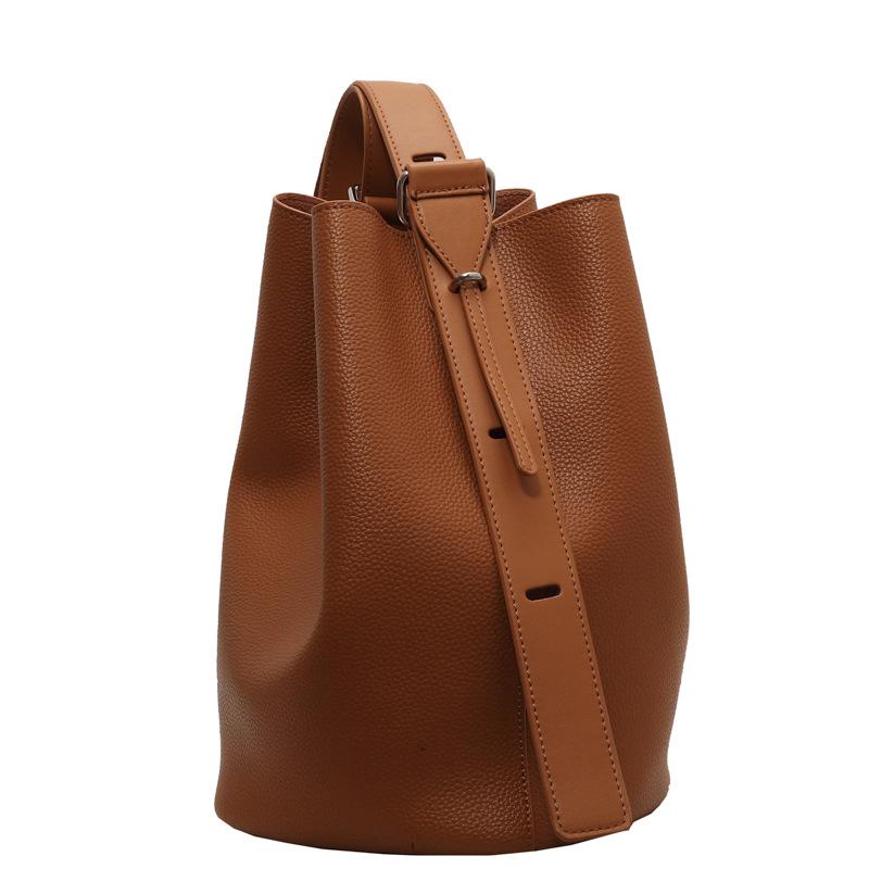 Women's 2025 Large Capacity Fashion Shoulder Crossbody Bag with Unique Design