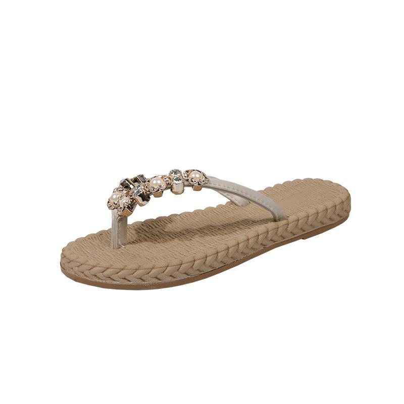 Slippers Female Casual Summer Sandal Slippers Flip-flops Flat Bottom Rhinestone Clip Toe Slippers Female Shoes Elegant Women's Shoes
