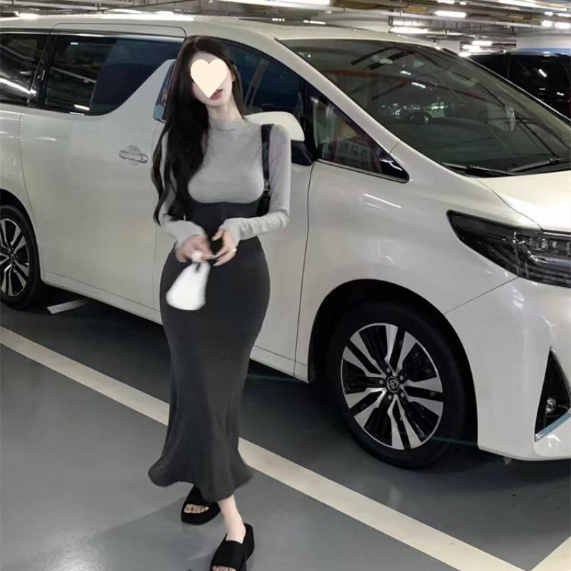 Kadın Alman Kadife Sıcak Balık Kuyruğu Elbise Takımı - Belden Oturan, Kalçayı Saran, Sonbahar ve Kış için Orta Boy İki Parça Set