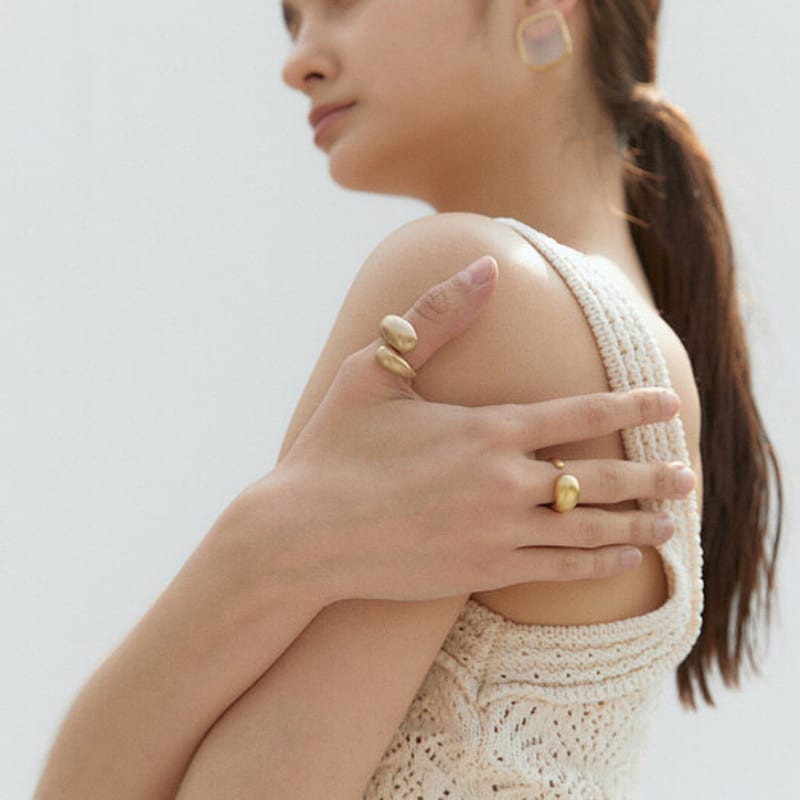 

Levar gold ring sparrow free