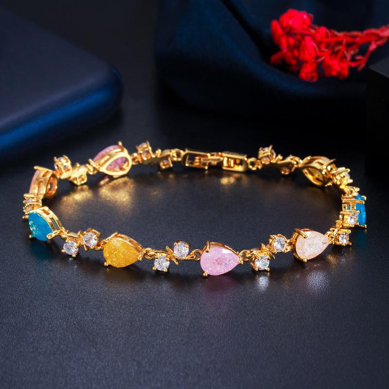 WWJ Einzigartige mehrfarbige Tennisarmbänder mit gebrochenem Eis-Zirkonia