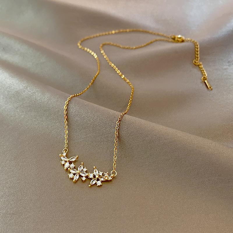 Exquisite Luxury Zircon Crystal Flower Gold Color Stainless Steel Pendant Necklace for Women Trendy Valentine's Day Gift Jewelry