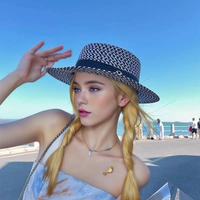 Retro Thin Woven Straw Hat Breathable Outdoor Seaside Hat for Women Fashionable Summer Hat