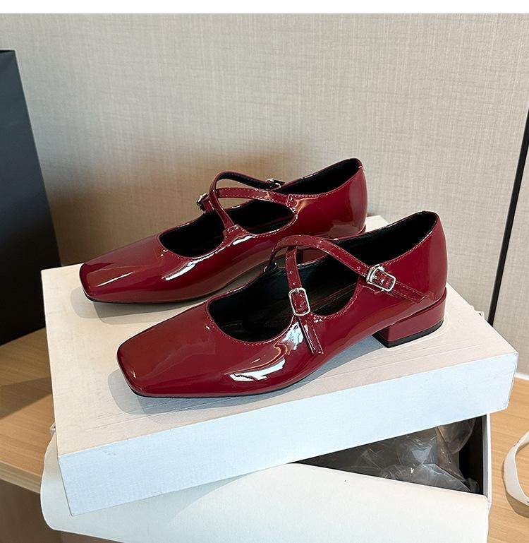 

2123-2 Французские туфли Мэри Джейн на квадратном каблуке с перекрестными ремешками, осенняя новинка, французские универсальные туфли на низком каблуке для женщин 40 бордовый