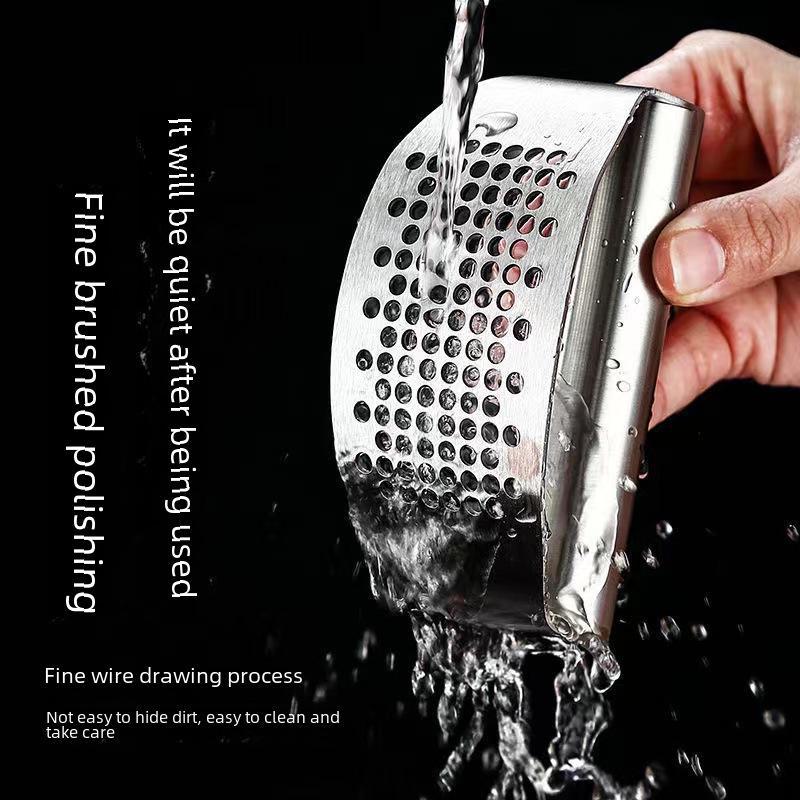 Stainless Steel Garlic Press and Peeler: Manual Household Garlic Pounder and Clip Tool