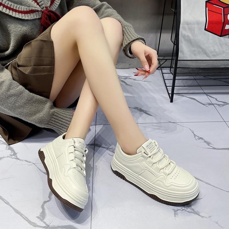 College Style Low-top Platform White Shoes Spring New Lace-up Board Shoes Students Daily Running Bread Shoes Women