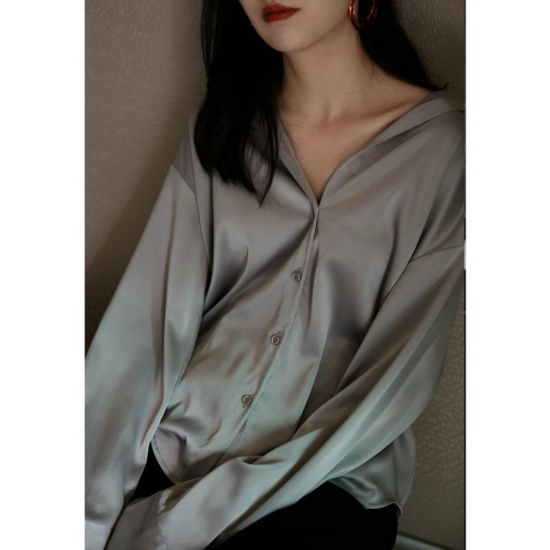 Women's Retro Hong Kong-Style White Satin Drape Shirt - Loose-Fit Korean Design