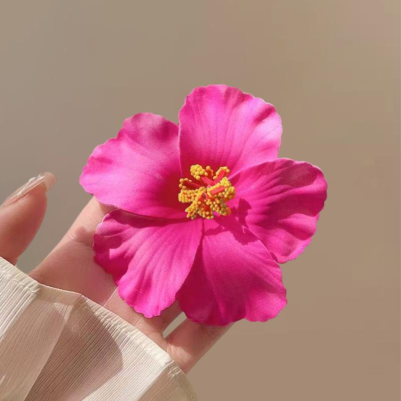 Spring Hibiscus Hair Clip: Beach Resort Style Flower Headwear for Women (New 2025)