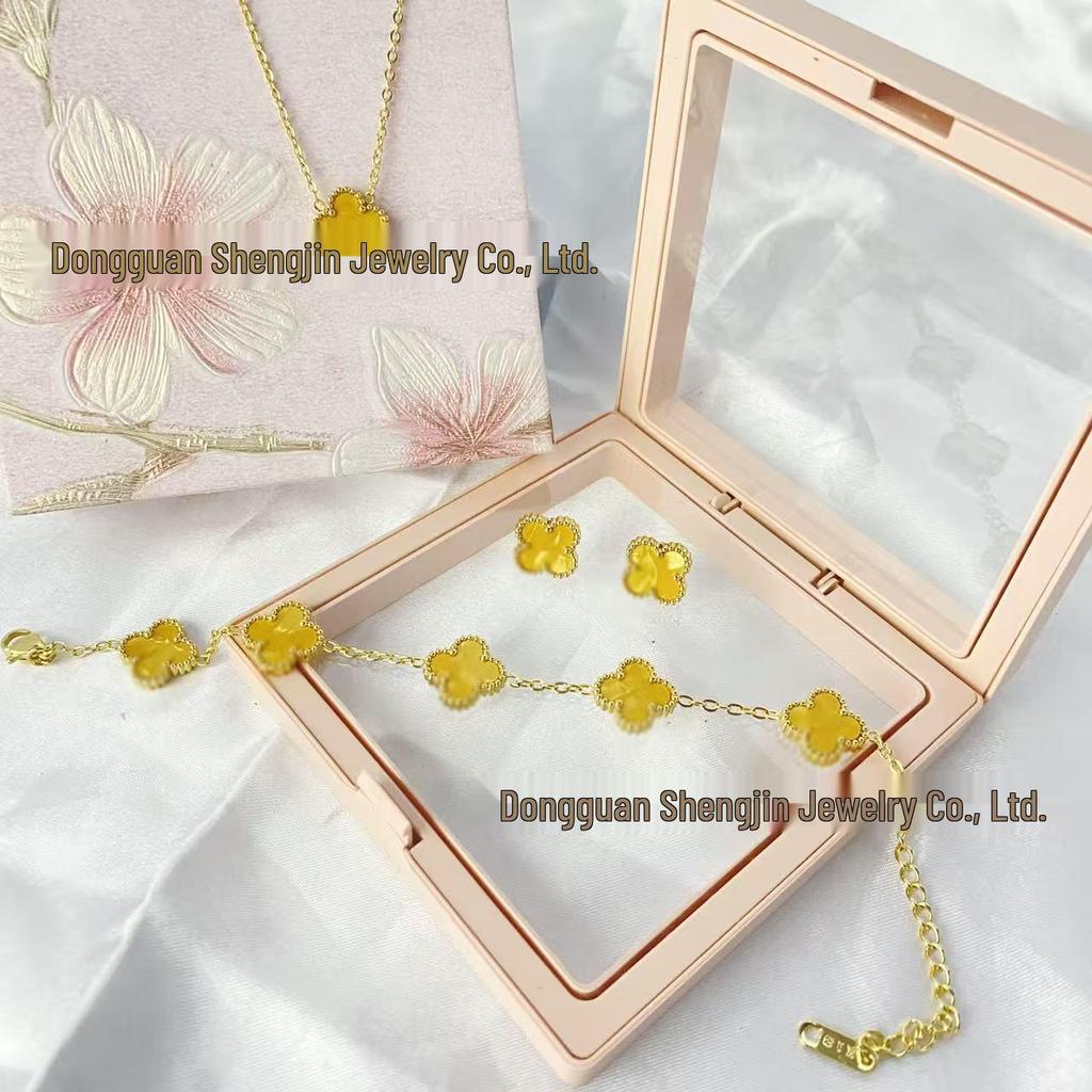 Double-Sided 18K Gold Mother-of-Pearl Four-Leaf Clover Necklace