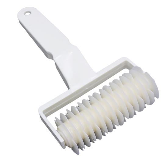 Kitchen Plastic Pie Pizza Dough Roller Knife Pastry Cookie Cutter Baking Tools