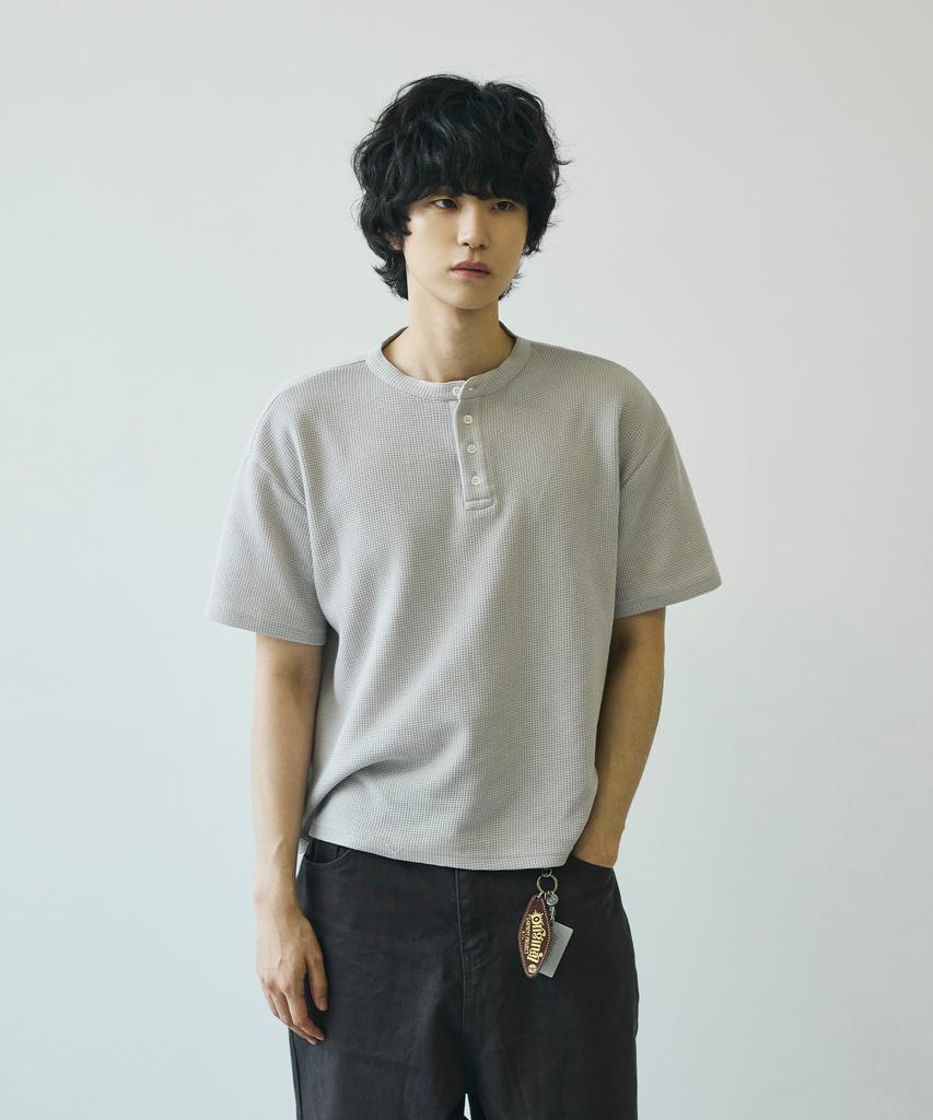 SIGNATURE Crop Waffle Henley Neck Short Sleeve T-Shirt [3 Colors]