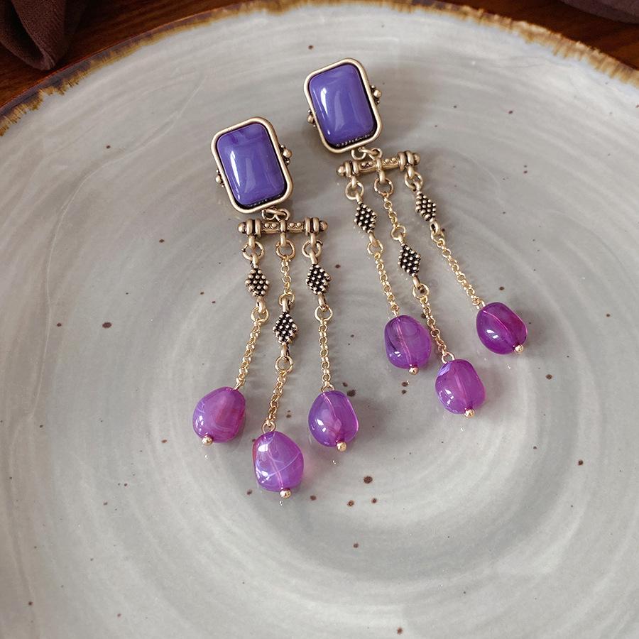 

Silver needle resin square fringed earrings light luxury high-end earrings fashionable and elegant versatile earrings design sense small