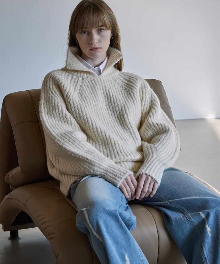 Aussel Curved Sleeve Pullover Cream