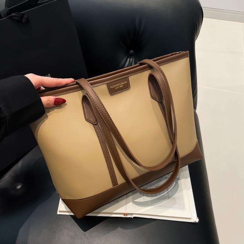 Large Capacity Casual Tote Bags For Women Designer Versatile Commuting Shoulder Bag For Daily Used