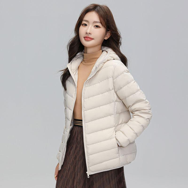 Fashion Light Down Jacket Women's Short Autumn and Winter New Ultra-light Hooded Light Warm Thin Coat