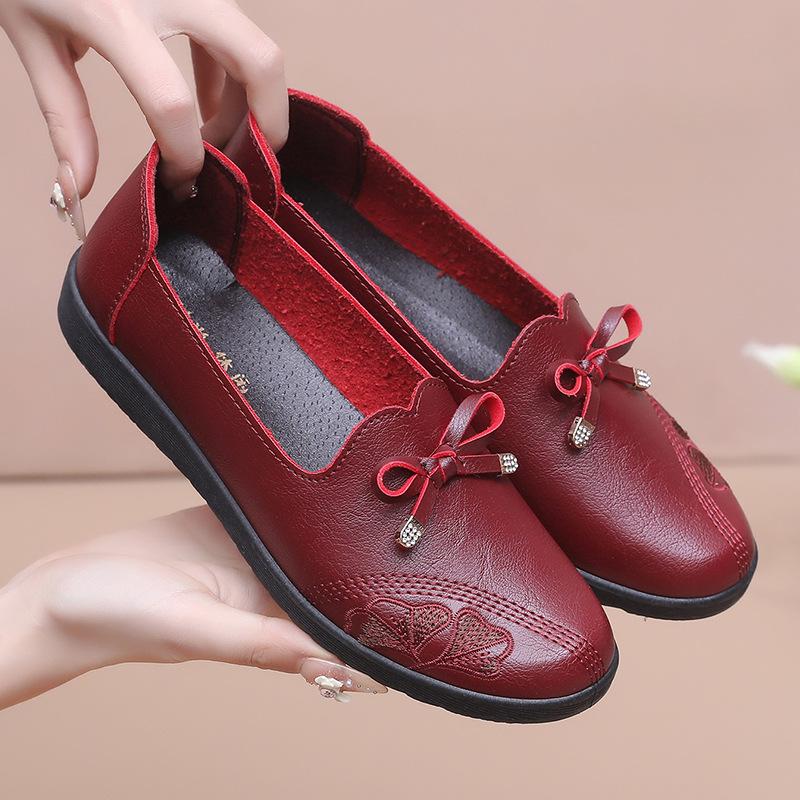 Spring New Shoes Soft Sole Single Shoes Spring and Autumn Medium Leather Shoes Flat Non-slip Elderly Middle-aged and Elderly Women's Shoes