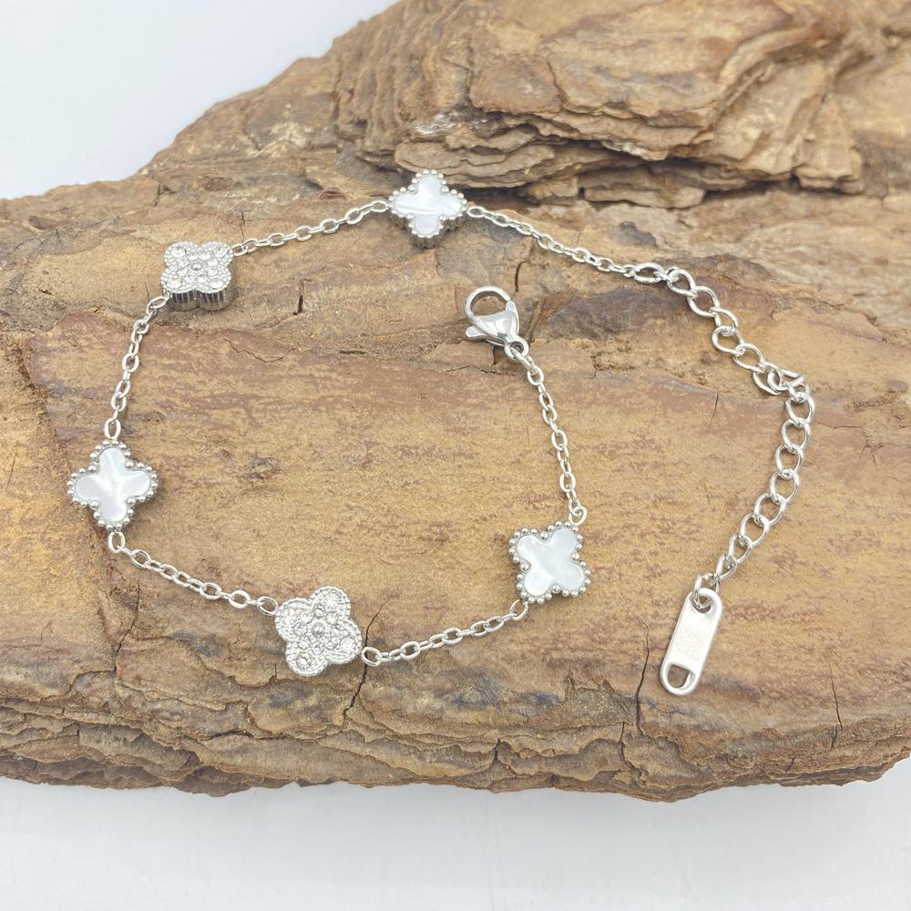 9MM Four-leaf Flower Bracelet Titanium Steel Bracelet Does Not Lose Color Ladies Fashion Four-leaf Clover Bracelet