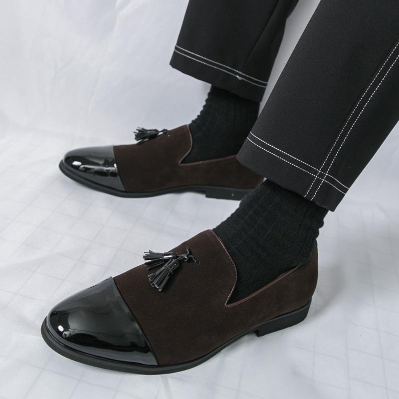 Mode Britischer Gentleman Quasten Slipper Neue Herren Spitzlackschuhe Männliche Designer Formale Hochzeitskleidung Homecoming Schuhe