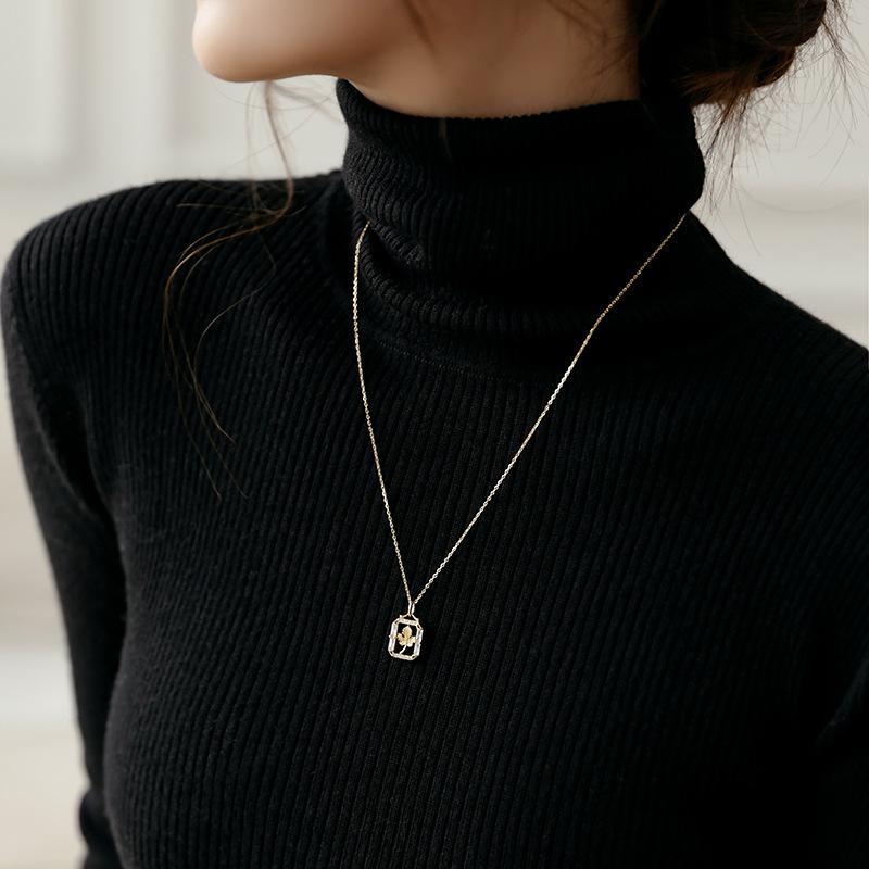 Leaf Necklace Female Niche Design Retro French Lamp Luxury Temperament Clavicle Chain Necklace Premium Durable