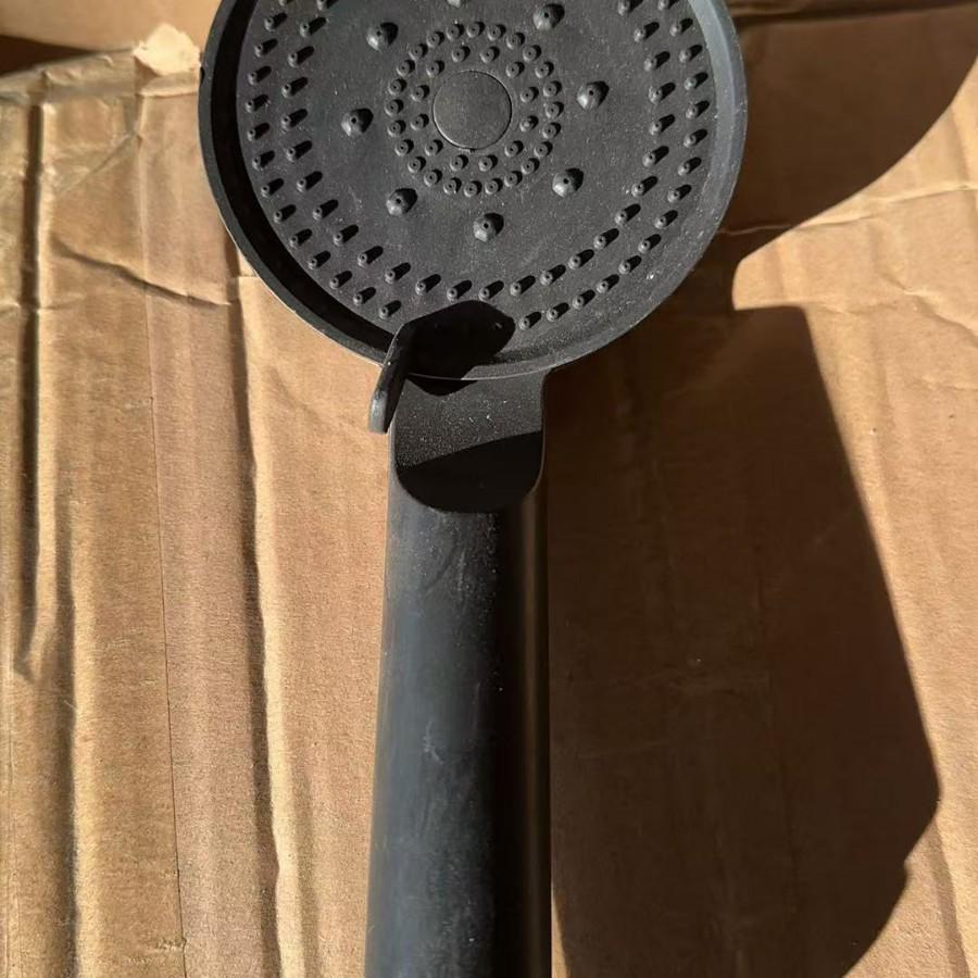 

Черный Воин Ароматерапия Ручная душевая лейка высокого давления со шлангом, Экономия воды и энергии