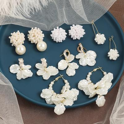 White Shell Imitation Pearl Series Dangle Earrings for Women Elegant Sparkling Crystal Flower Pearls Wedding Jewelry