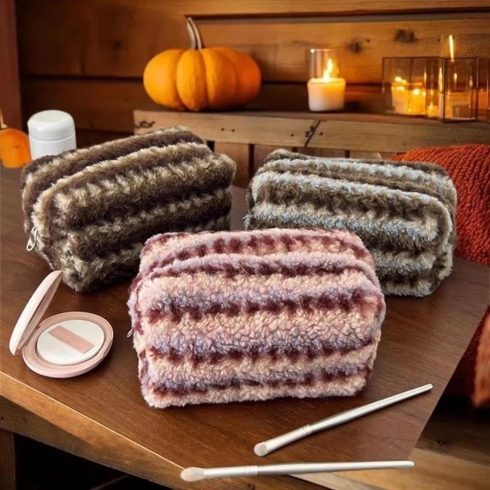 Vintage Women's Cosmetic Bag Large Capacity Make Up Organizer Makeup Accessory