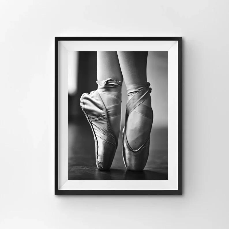 Alb-negru Ballet Girl Balerina Postere și imprimeuri Dansatoare Pânză Pictură Artă de perete Imagine pentru camera de zi decor acasă