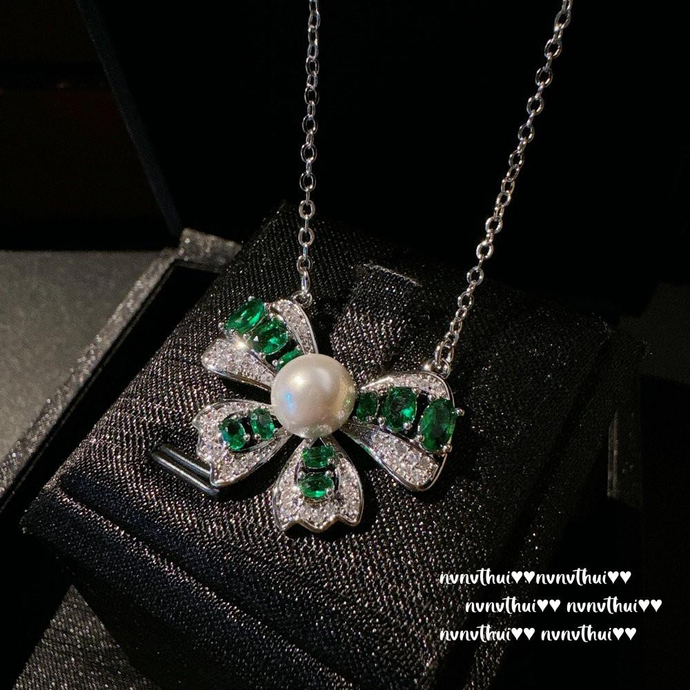 

Mojito Emerald Bow Pearl Necklace, Rich Girl, Deep Sea Bead Bow Earrings Brooch