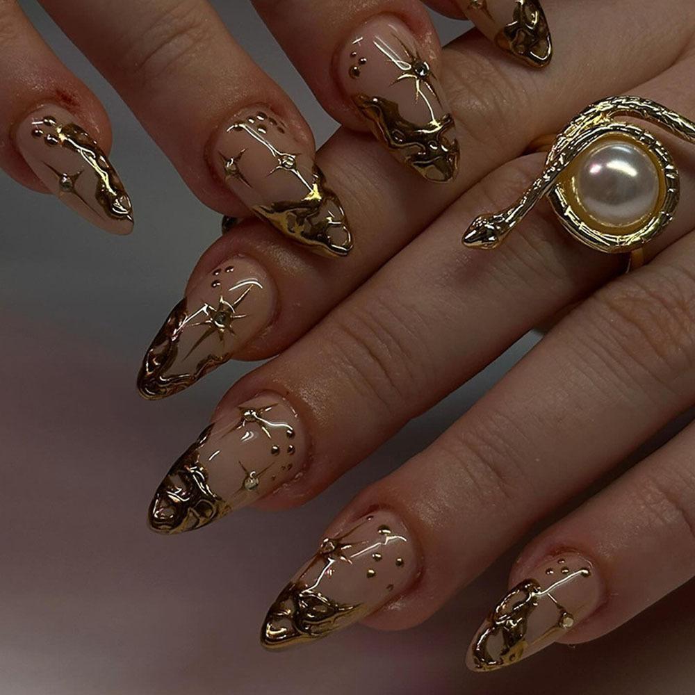 24PCS 3D Golden French Short Almond Press On Nails with Star Patterns Fake Nails for Women Simple Wearable False Nail Art Tools