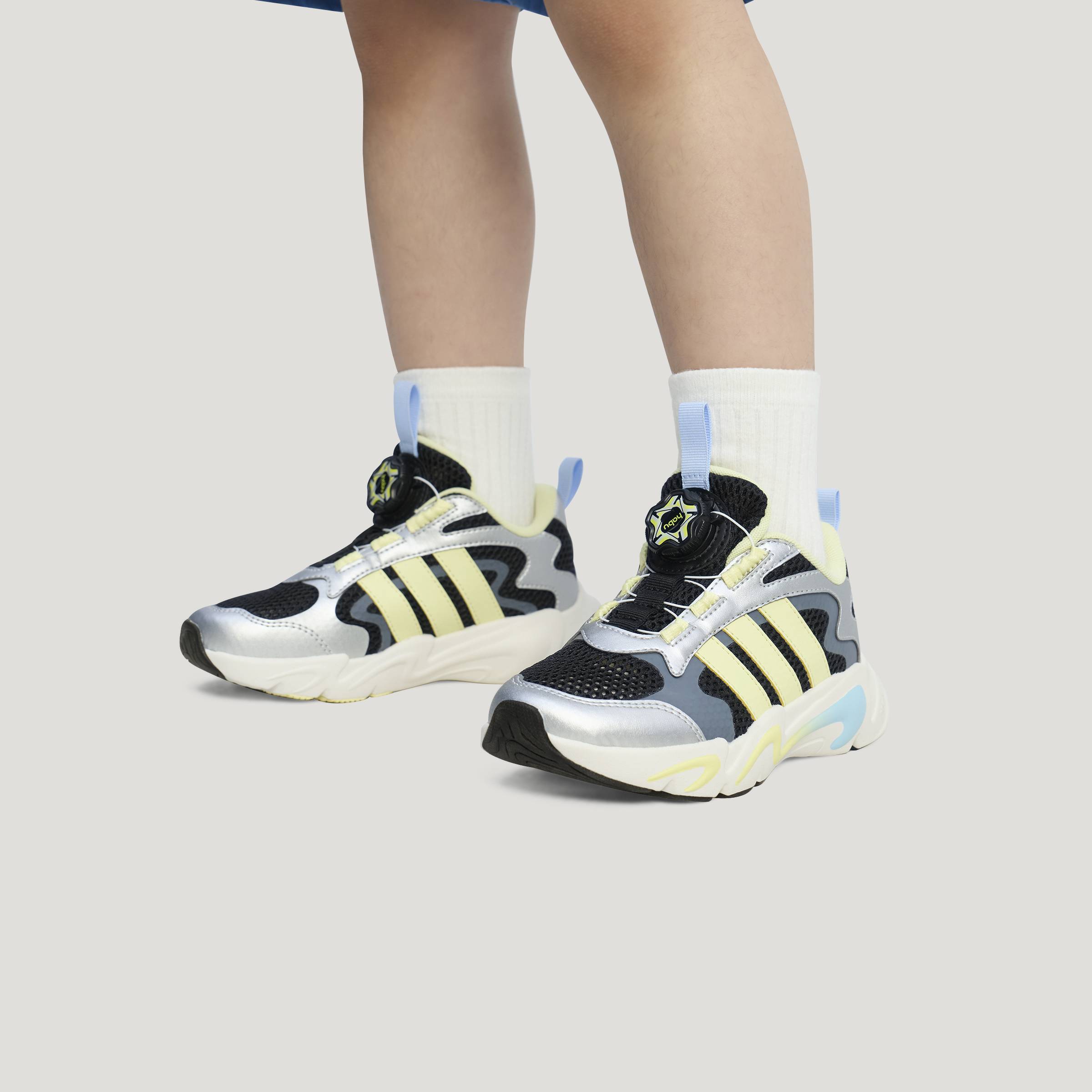 Adidas PLAYFLEX HABU Low top Kids Lifestyle Shoes Black Silver Yellow 28