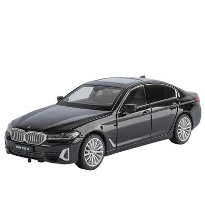 1/24 BMW 530LI Kovový model auta Zvuk a světlo Stahovací Dětská hračka Sběratelský předmět Dárek k narozeninám
