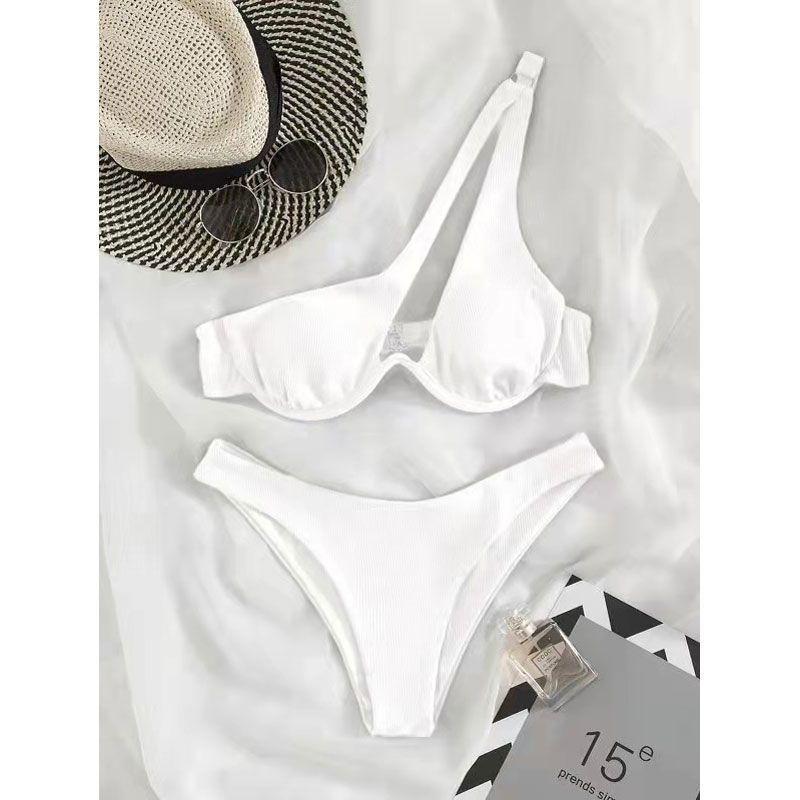 Nouvel Été Nouveau Bikini Fête de Plage Sexy Dames Maillot de Bain Deux Pièces Couleur Unie Une Épaule Ensembles Soutien-Gorge Français Femmes Découpé Y2k Vêtements Féminins