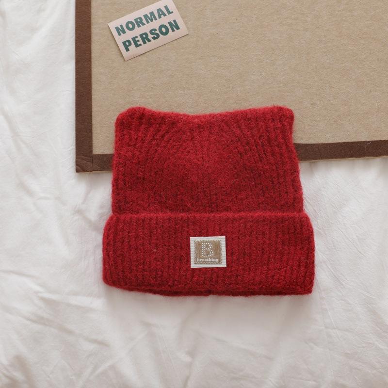 Simple Labeling Cold Hat Dopamine Color Knitted Hat Women's Fashion Thickened Warm Autumn and Winter New Wool Hat